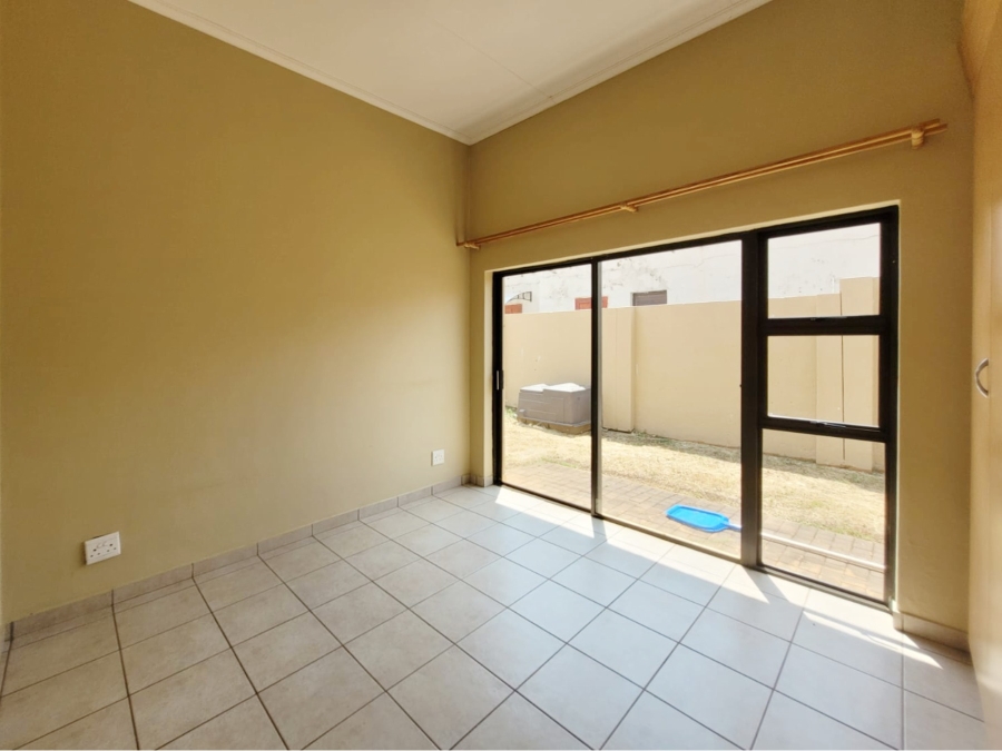 To Let 3 Bedroom Property for Rent in Kosmos North West